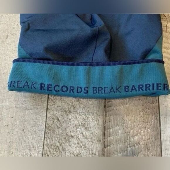 Athleta Legend Seamless Bike Shorts - Picture 3 of 4